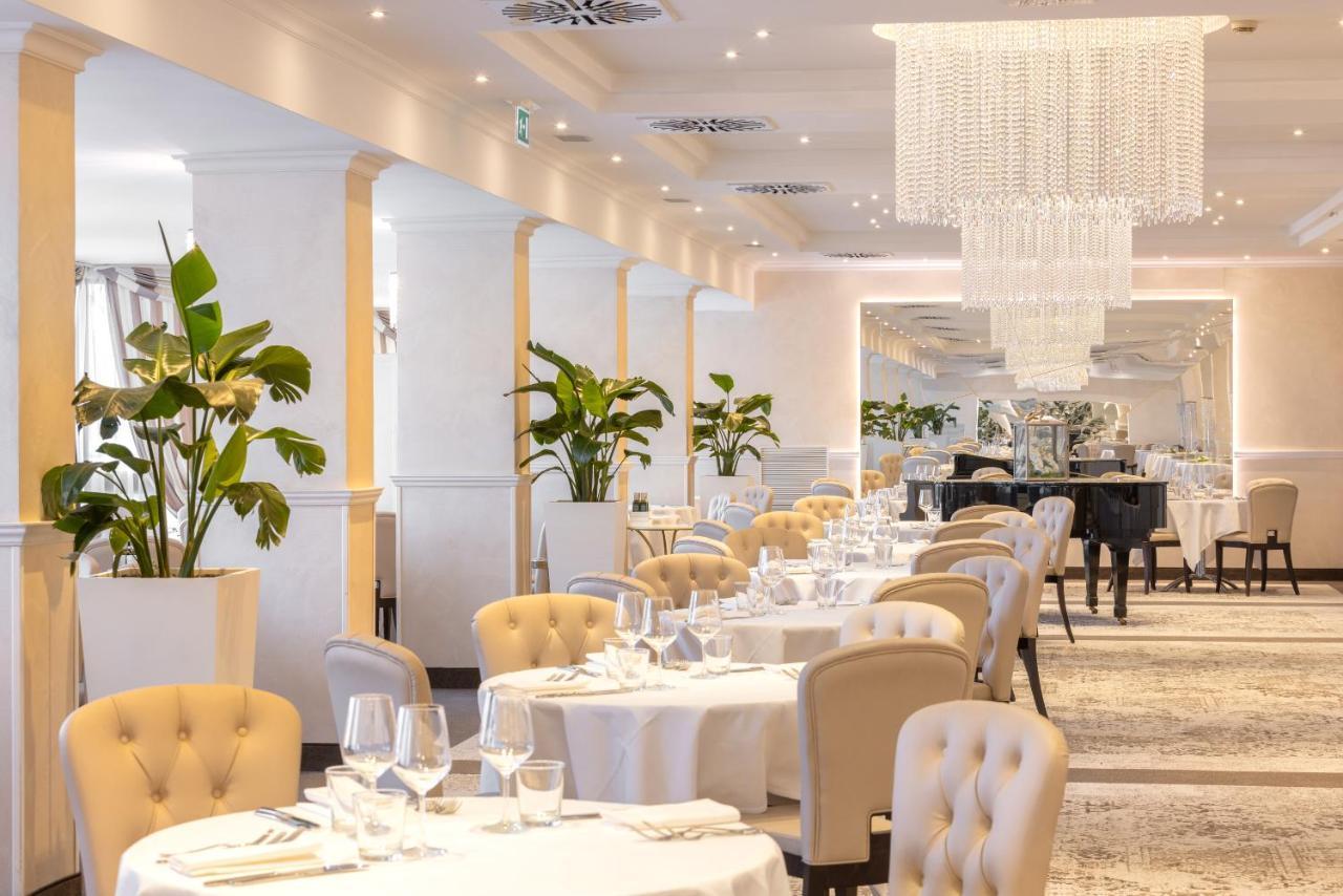 Hotel Sporting Rimini Esterno foto