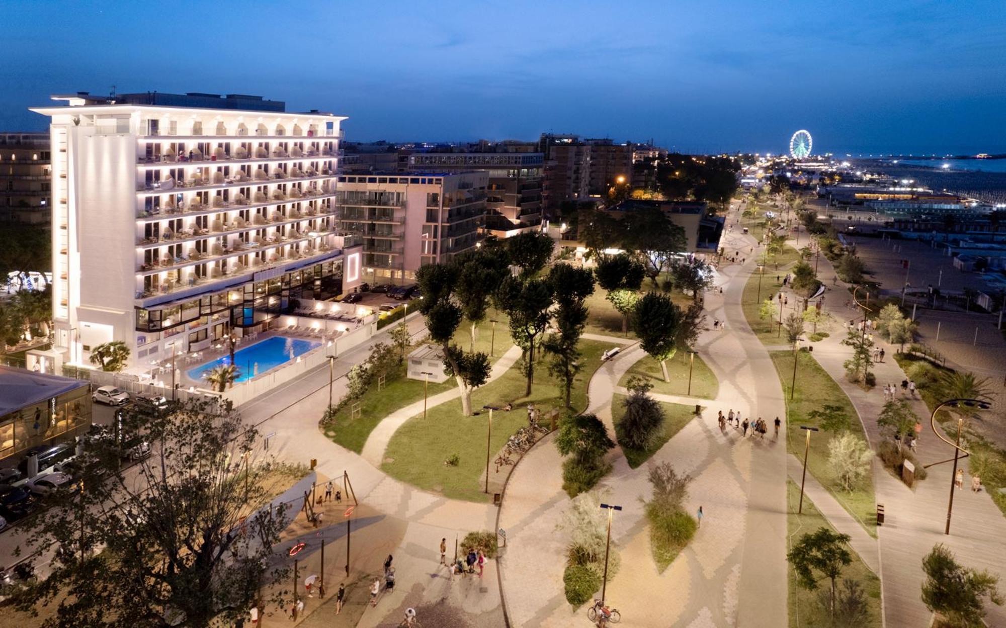 Hotel Sporting Rimini Esterno foto