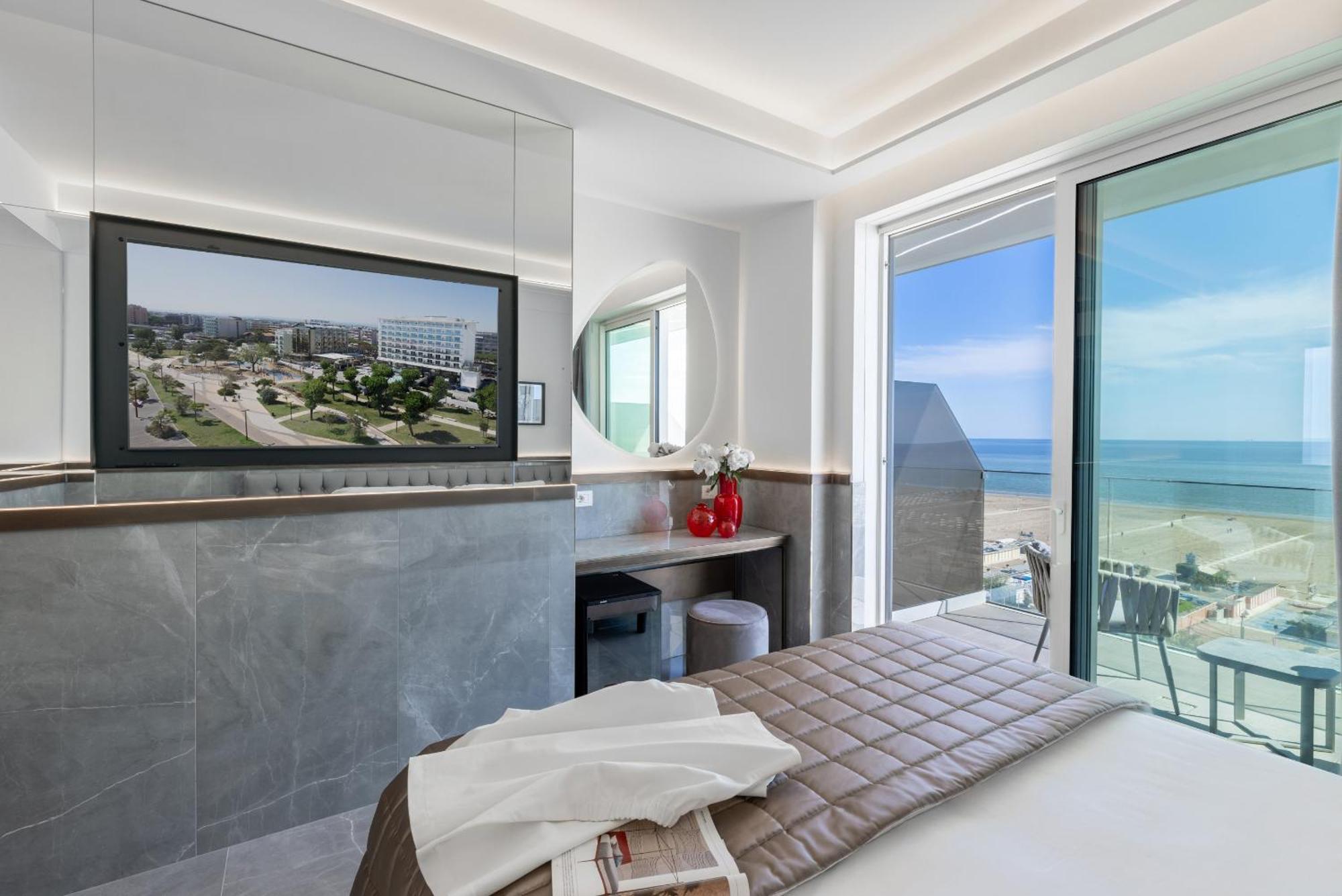 Hotel Sporting Rimini Esterno foto